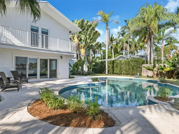 13575 SW 72nd Ave, Pinecrest, FL 33156