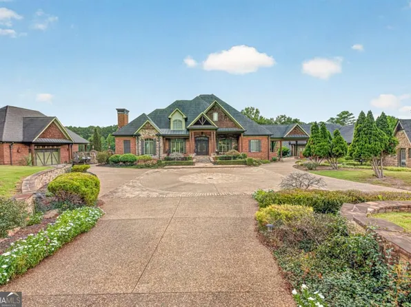 4984 Donald Dr, Loganville, GA 30052