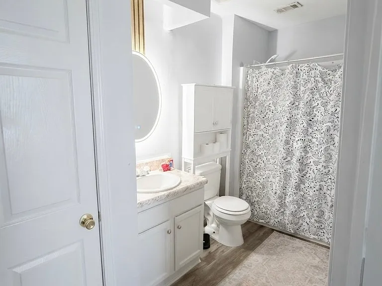 2301 W Michigan Ave #17 — Photo 9