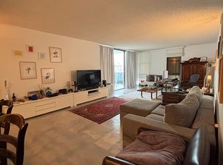 3675 N Country Club Dr APT 2209, Aventura, FL 33180