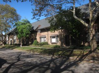 652 Olde Towne Ave UNIT M, Columbus, OH 43214
