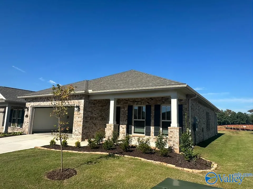 214 Esplanade Ct