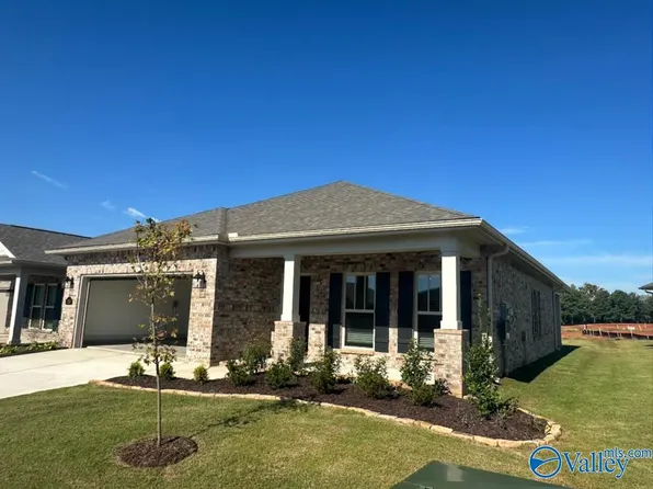 214 Esplanade Ct, Huntsville, AL 35824