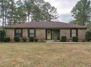 131 Cherryhill Dr, Daphne, AL 36526