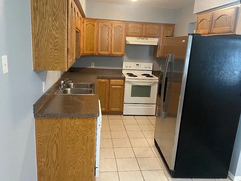 7695 Sable Ln — Photo 3
