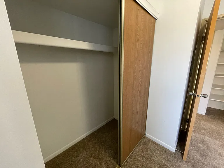 Charter Oaks Apartments — Photo 202