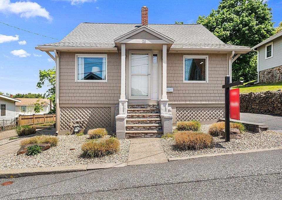 1st image of 28 Hillcrest Rd