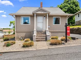 28 Hillcrest Rd, Braintree, MA 02184