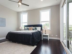 4th image of 3536 N Lincoln Ave
