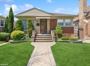 6144 N Keystone Ave, Chicago, IL 60646