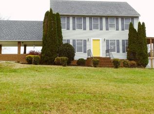 720 Putney Rd, Farmville, VA 23901