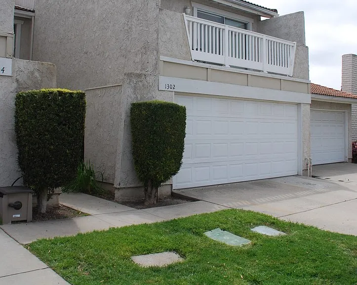 1302 Gina Dr — Photo 2