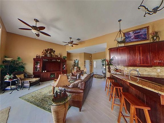 Breakfast bar