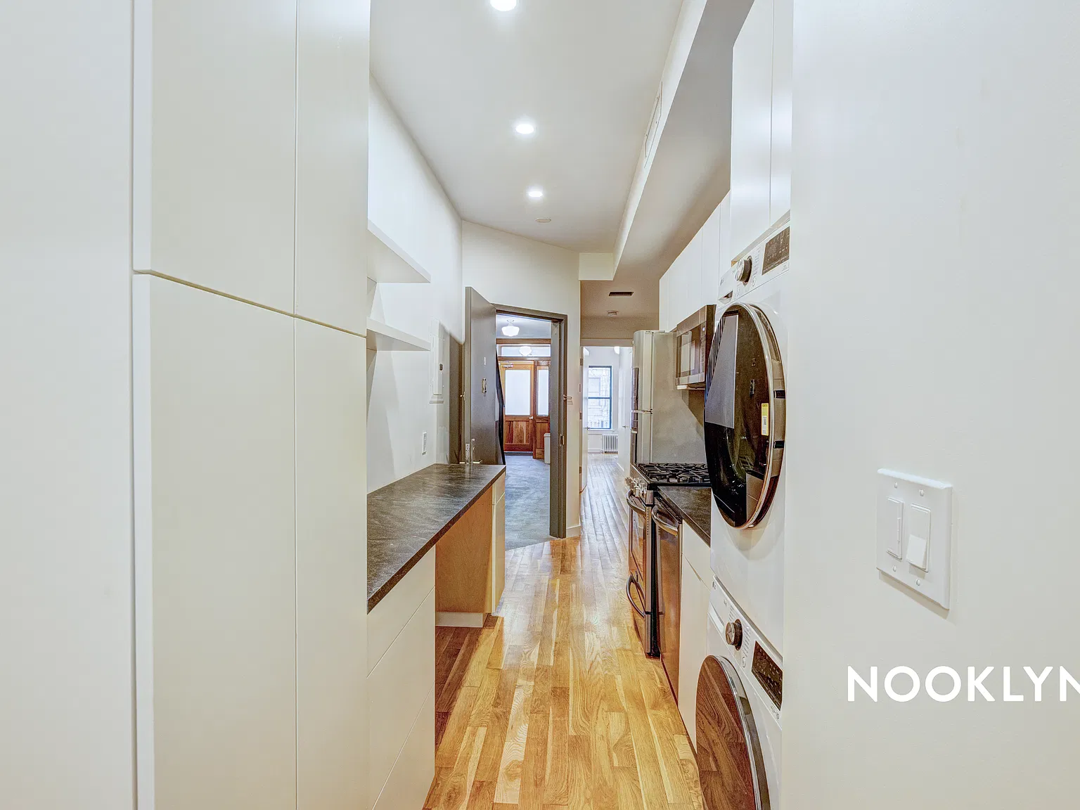 417 Suydam St — Photo 4