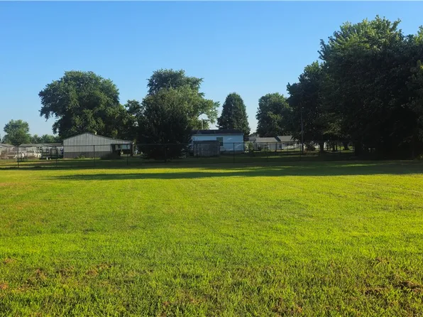14115 E Libbie Ln, Effingham, IL 62401