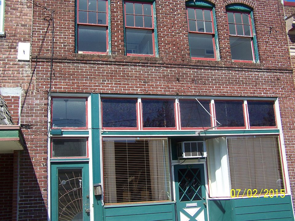 1st image of 109 S 2nd St