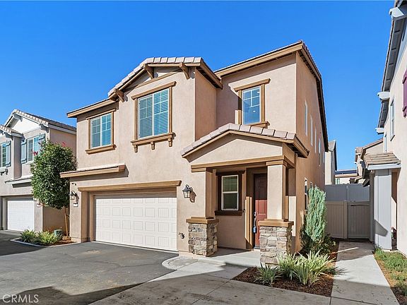 2nd image of 913 Helena Rdg