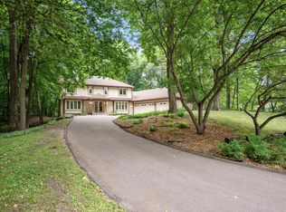 18021 Priory Ln, Minnetonka, MN 55345