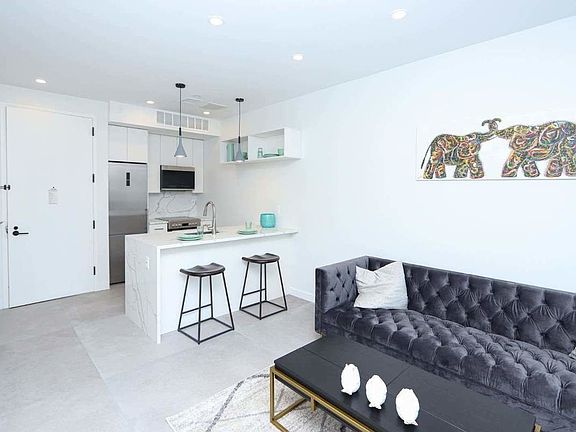 2nd image of 537 Grand St #3RR