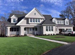 5 Rockhill Rd, Sandwich, MA 02563