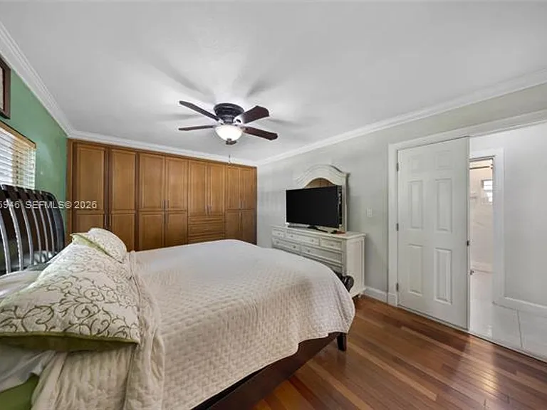 5862 W 2nd Ct #5862 — Photo 16