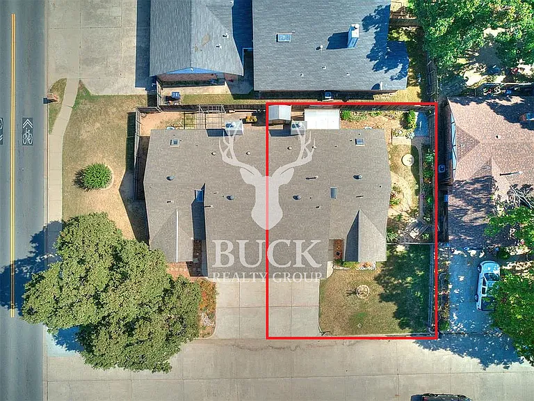 1628 Kavel Dr — Photo 5