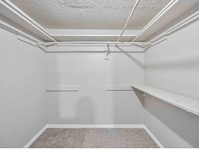 17843 S Cypress Villas Dr — Photo 16