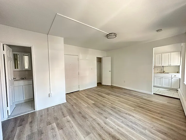 127 Wade St #13E — Photo 5