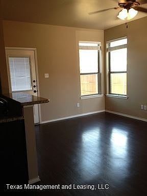 4th image of 1428 Piedmont Dr