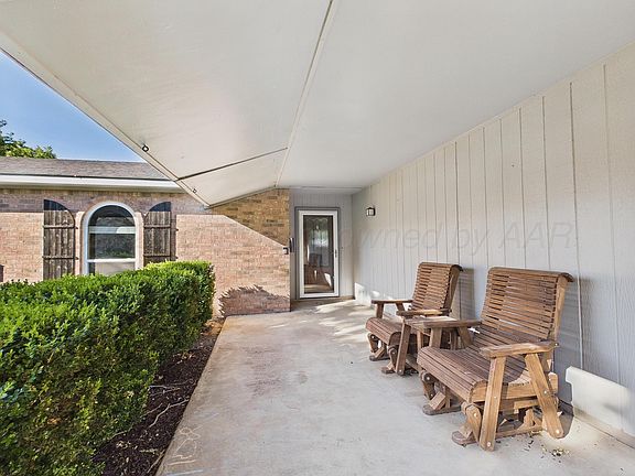 2nd image of 2818 John Dr
