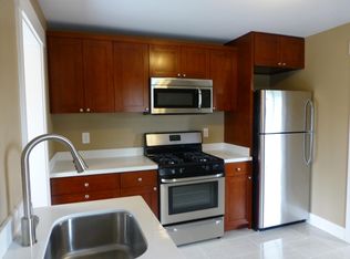 508 N 42nd St APT 2, Seattle, WA 98103