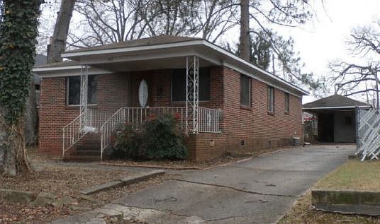 2nd image of 820 26th St SW