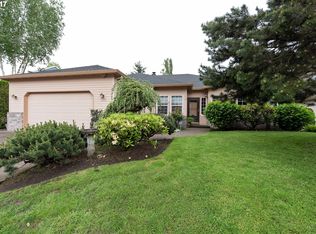 10220 SW Sedlak Ct, Tualatin, OR 97062