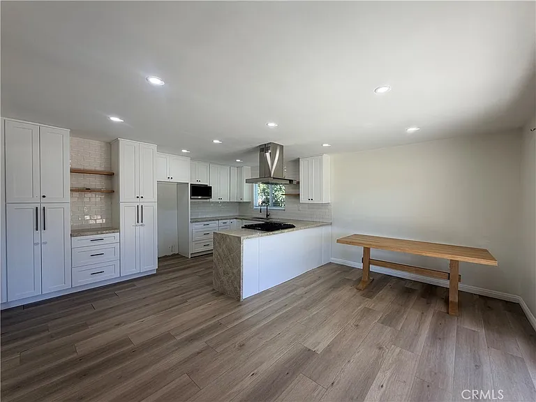 2448 Cuatro Dr — Photo 2