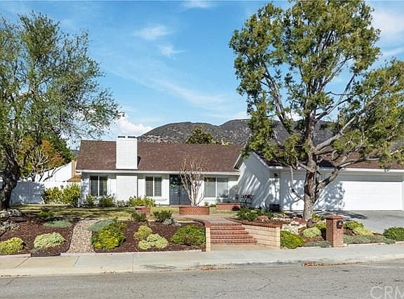 2nd image of 1609 Debra Dr