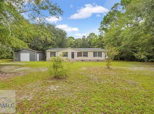 292 Copperhead Rd SE, Allenhurst, GA 31301