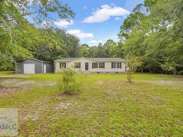 292 Copperhead Rd SE, Allenhurst, GA 31301