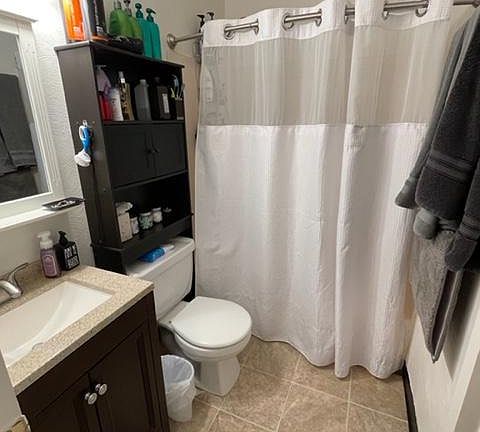 5th image of 511 West Dr APT B