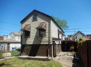 8949 S Escanaba Ave, Chicago, IL 60617