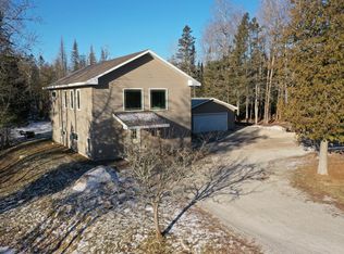 988 S Meridian St, Cedarville, MI 49719