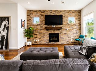 2525 Calumet St, Houston, TX 77004