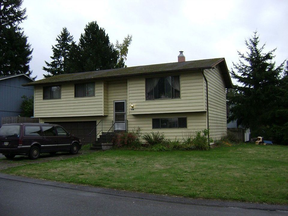 1st image of 6901 Helena Dr NE