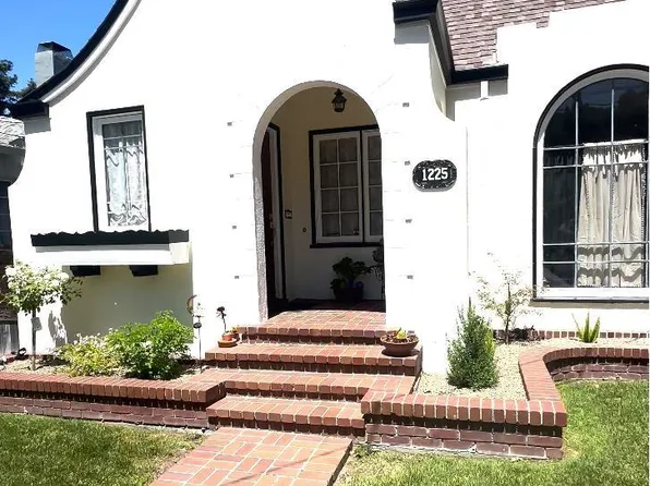 1225 Ulfinian Way, Martinez, CA 94553