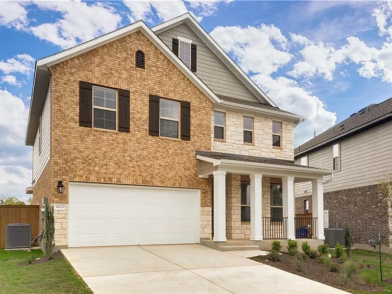 14202 McCoy Loop — Photo 2