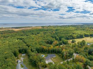 25 Ross Rd, Old Orchard Beach, ME 04064