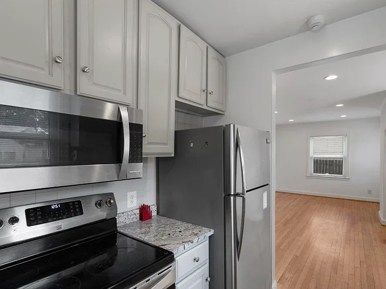 4810 Delaware St — Photo 11