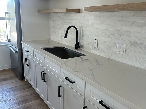 5th image of 607 N Spaulding Ave #16