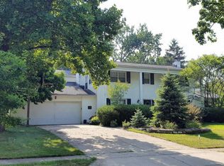 4296 Braunton Rd, Columbus, OH 43220