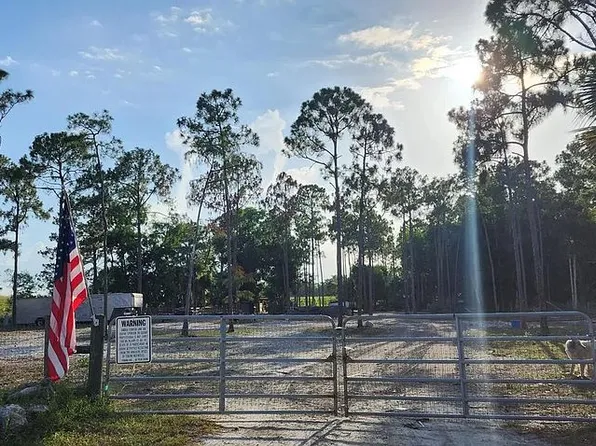 3335 Dellwood Rd, Loxahatchee, FL 33470