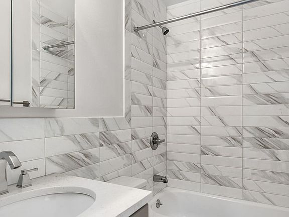 4th image of 25-54 12th St #6B